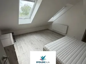 Pronájem bytu 3+kk, Praha - Smíchov, Peroutkova, 60 m2
