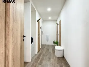 Prodej bytu 3+kk, Ostroměř, Školní, 82 m2