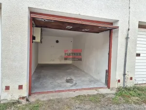 Pronájem garáže, Tábor, Staroklokotská, 18 m2