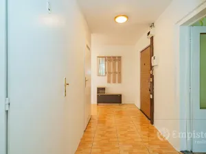 Prodej bytu 4+1, Praha - Újezd nad Lesy, Žherská, 81 m2