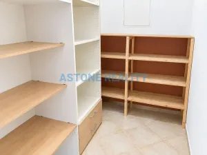 Pronájem bytu 2+kk, Praha - Smíchov, Štorkánova, 55 m2