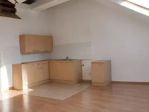 Pronájem bytu 1+kk, Praha - Vršovice, Tolstého, 31 m2