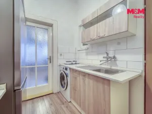 Prodej bytu 1+kk, Plzeň - Lobzy, Rokycanská, 30 m2