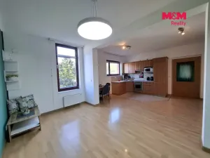 Pronájem bytu 1+kk, Praha - Košíře, Pod Klamovkou, 40 m2