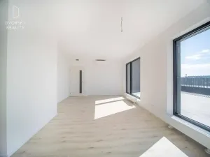 Prodej bytu 4+kk, Praha - Letňany, 208 m2