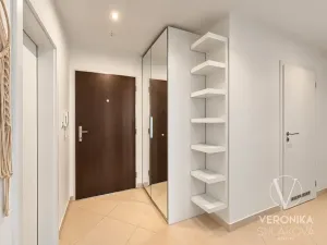Prodej bytu 2+kk, Praha - Letňany, Hlučkova, 60 m2