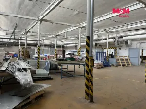 Pronájem skladu, Suchovršice, 460 m2
