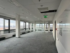 Pronájem kanceláře, Praha - Libeň, Českomoravská, 640 m2