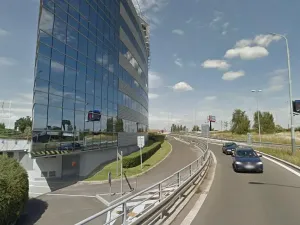 Pronájem kanceláře, Praha - Nusle, Doudlebská, 940 m2