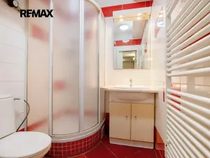 Prodej bytu 2+kk, Praha - Podolí, Doudova, 50 m2