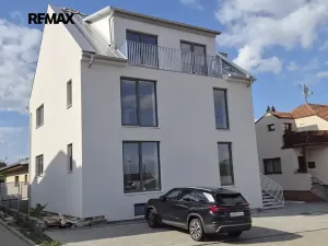 Prodej bytu 3+kk, Moravany, Květná, 108 m2