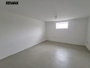 Prodej bytu 3+kk, Moravany, Květná, 108 m2