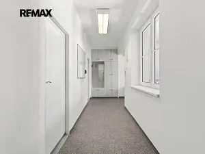 Pronájem kanceláře, Plzeň, Ostrovní, 68 m2