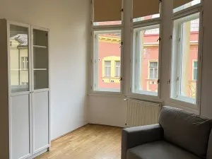 Pronájem bytu 2+kk, Praha - Karlín, Kubova, 65 m2