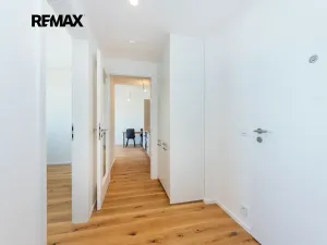 Pronájem bytu 2+kk, Praha - Radlice, U Komína, 41 m2