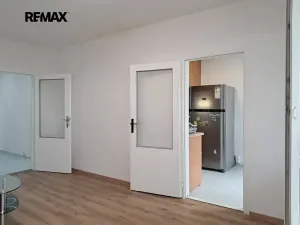 Pronájem bytu 3+1, Praha - Modřany, Botevova, 72 m2