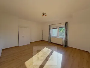 Pronájem bytu 2+1, Vodochody, U Studánky, 74 m2