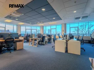 Pronájem obchodního prostoru, Kolín, Sladkovského, 540 m2