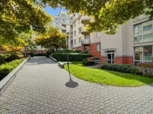 Prodej bytu 2+kk, Praha - Vinohrady, U Zvonařky, 60 m2