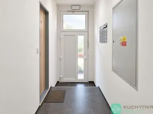 Pronájem bytu 1+1, Hrob, Rybniční, 45 m2