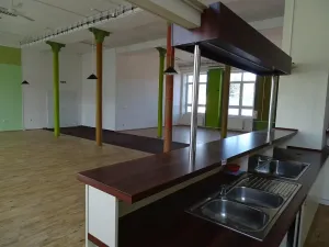 Pronájem obchodního prostoru, Šternberk, Nádražní, 334 m2