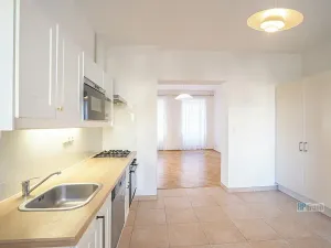 Pronájem bytu 3+1, Praha - Žižkov, Štítného, 99 m2