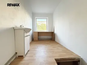 Pronájem obchodního prostoru, Praha - Strašnice, Štěchovická, 26 m2