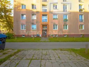 Prodej bytu 2+1, Plzeň, Blatenská, 55 m2