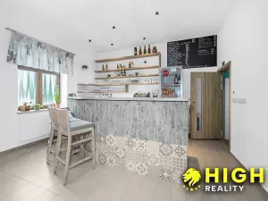 Prodej ubytování, Dobřany, Lipová, 820 m2