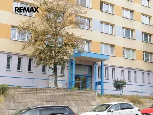 Prodej bytu 1+kk, Praha - Háje, Hlavatého, 27 m2