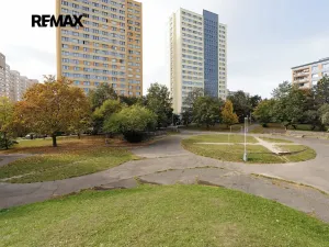 Prodej bytu 1+kk, Praha - Háje, Hlavatého, 27 m2