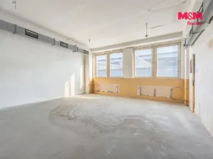 Prodej výrobních prostor, Kladno, Buštěhradská, 3032 m2