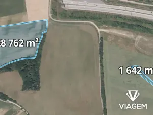 Prodej podílu pole, Praha - Točná, 17848 m2