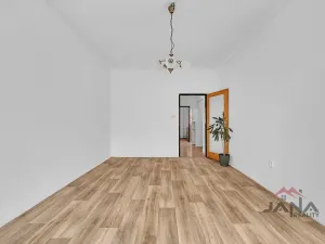 Prodej bytu 2+1, Hradec Králové, Chelčického, 57 m2