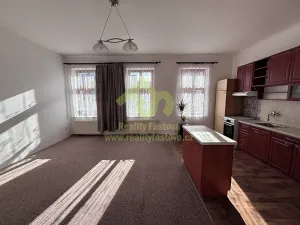 Pronájem bytu 3+kk, Plzeň, Dílenská, 74 m2