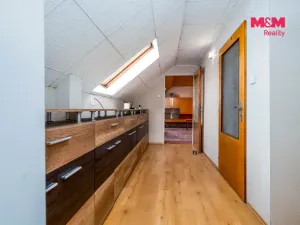 Prodej rodinného domu, Činěves, 275 m2
