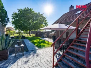 Prodej rodinného domu, Činěves, 275 m2