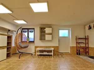 Prodej rodinného domu, Pesvice, 200 m2