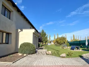 Prodej rodinného domu, Pesvice, 200 m2