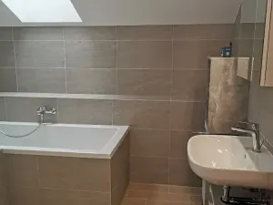 Pronájem bytu 3+kk, Praha - Třeboradice, U Slaviborského dvora, 100 m2