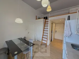 Pronájem bytu 2+kk, Praha - Žižkov, Chelčického, 40 m2