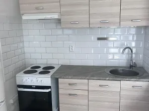 Pronájem bytu 1+kk, Praha - Letňany, Hlučkova, 38 m2