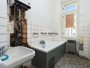Prodej bytu 2+1, Praha - Smíchov, Štefánikova, 93 m2