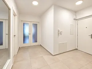 Prodej bytu 3+kk, Praha - Podolí, V rovinách, 80 m2