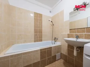 Prodej bytu 3+kk, Holubice - Kozinec, Lipová, 86 m2