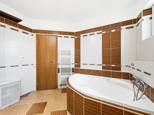 Prodej bytu 3+kk, Bošovice, Vyhlídka, 84 m2
