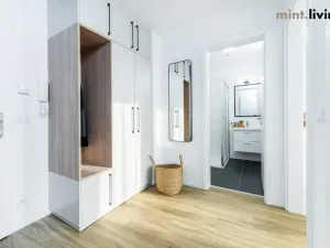 Pronájem bytu 4+kk, Praha - Vysočany, Odkolkova, 155 m2