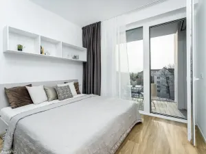 Pronájem bytu 4+kk, Praha - Vysočany, Odkolkova, 155 m2