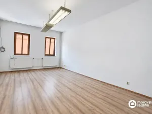 Pronájem obchodního prostoru, Ivančice, Jana Schwarze, 100 m2
