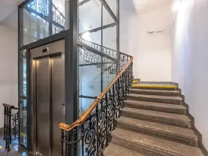 Pronájem bytu 2+kk, Praha, Tyršova, 56 m2